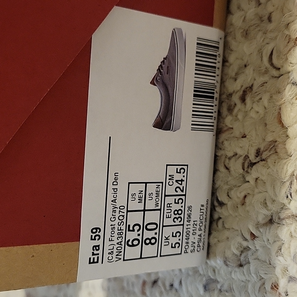 Vans - Picture 2 of 5